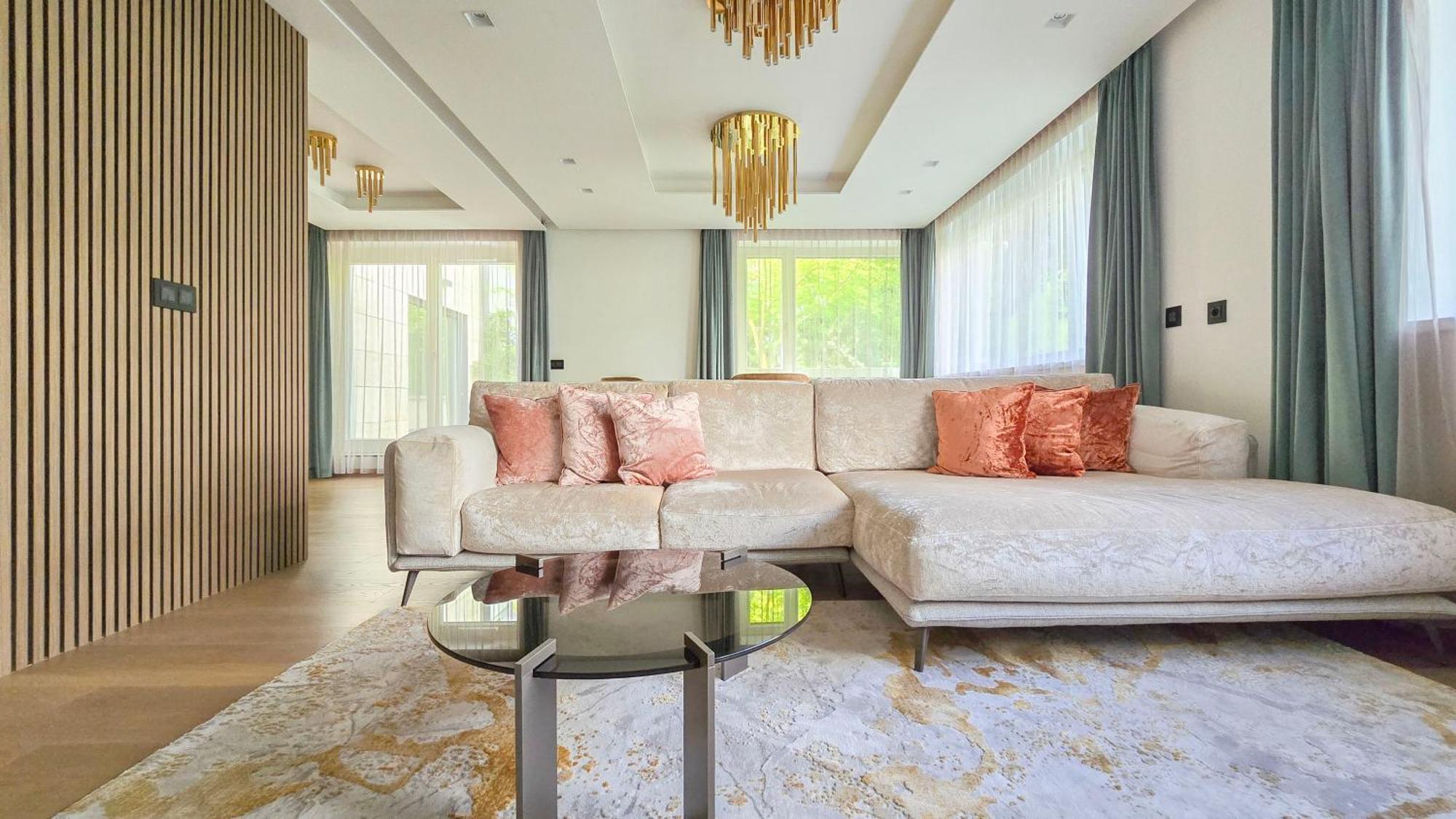 Sun Hill Luxury Suites Budapest Eksteriør billede